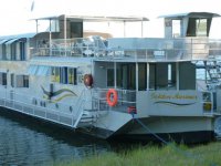Golden Mariner House Boat