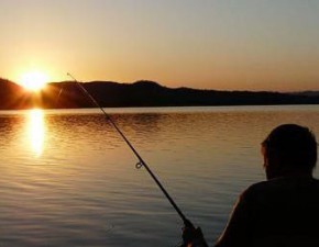 Sunset-fishing-lake-kariba-round